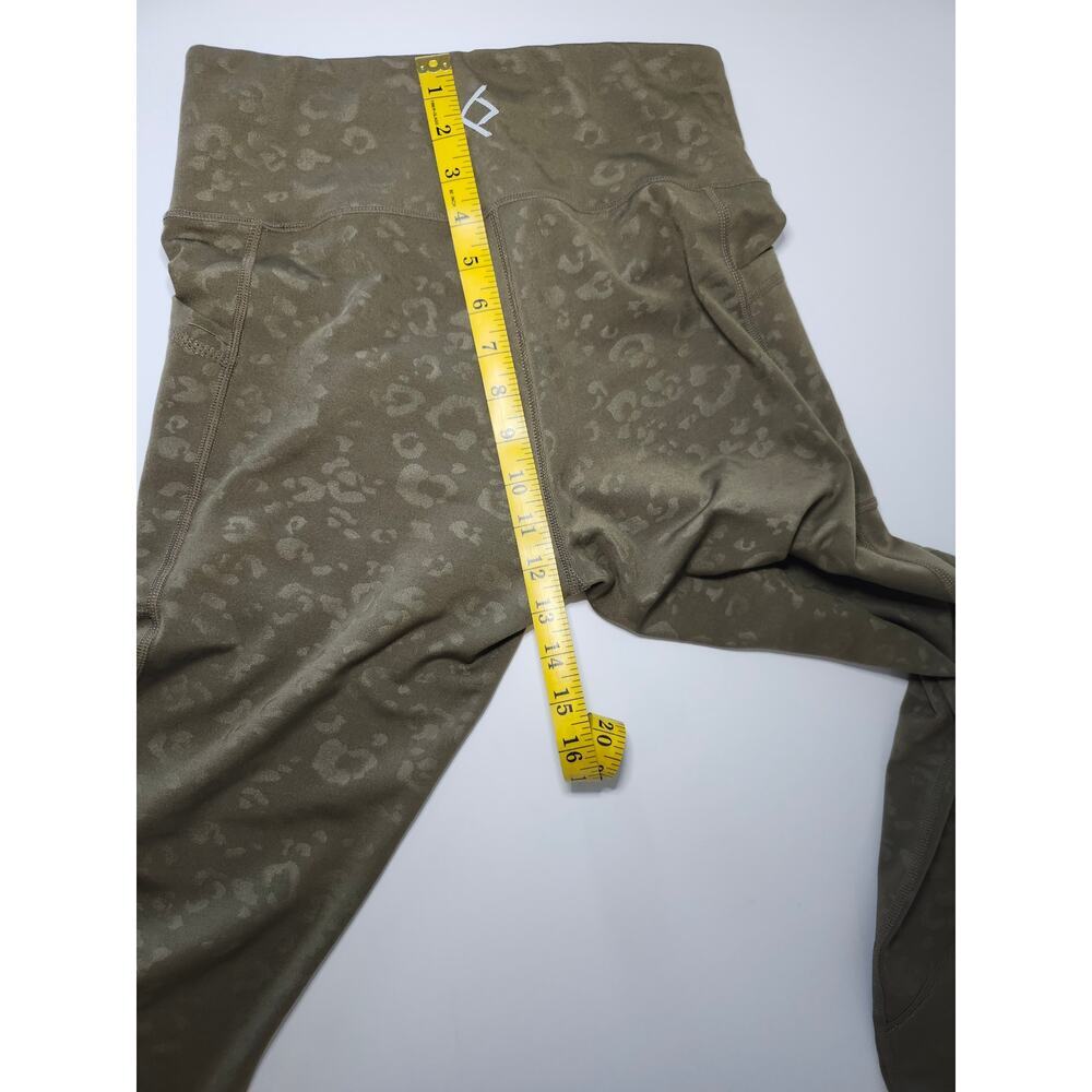 BSP Leggings Women's Olive Green Sz M Spandex Athlesure Sporty Leopard Print - Picture 8 of 9